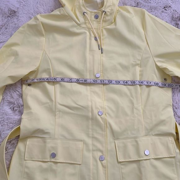 Rains Curve Women’s Jacket in Straw Size M - Picture 6 of 8